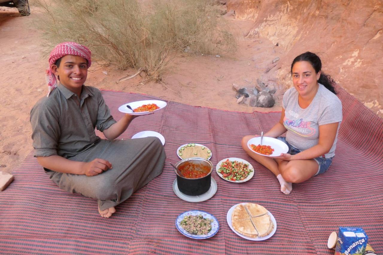 Bedouin Host Camp& With Tour Hotel Wadi Rum Exterior foto