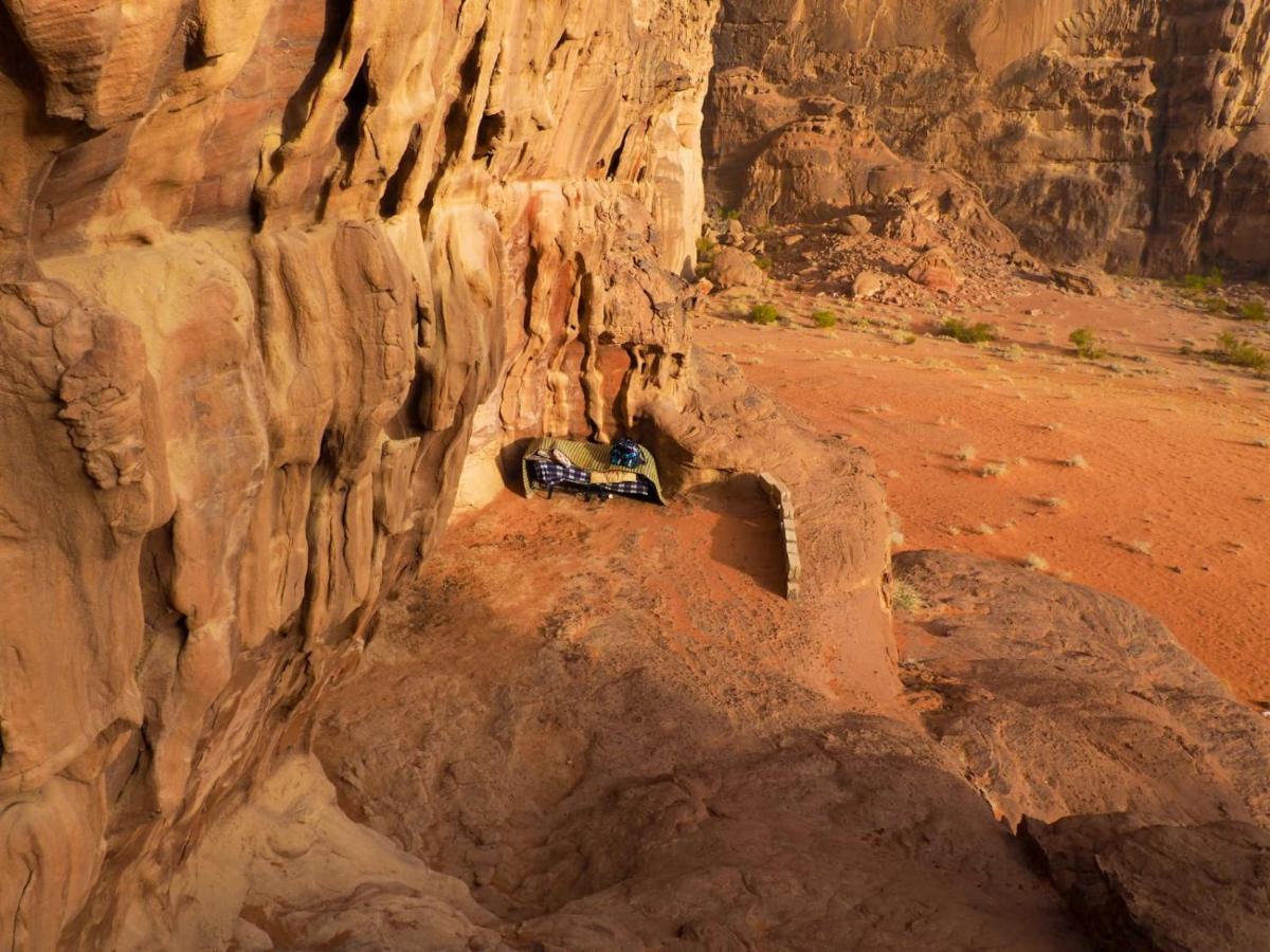 Bedouin Host Camp& With Tour Hotel Wadi Rum Exterior foto