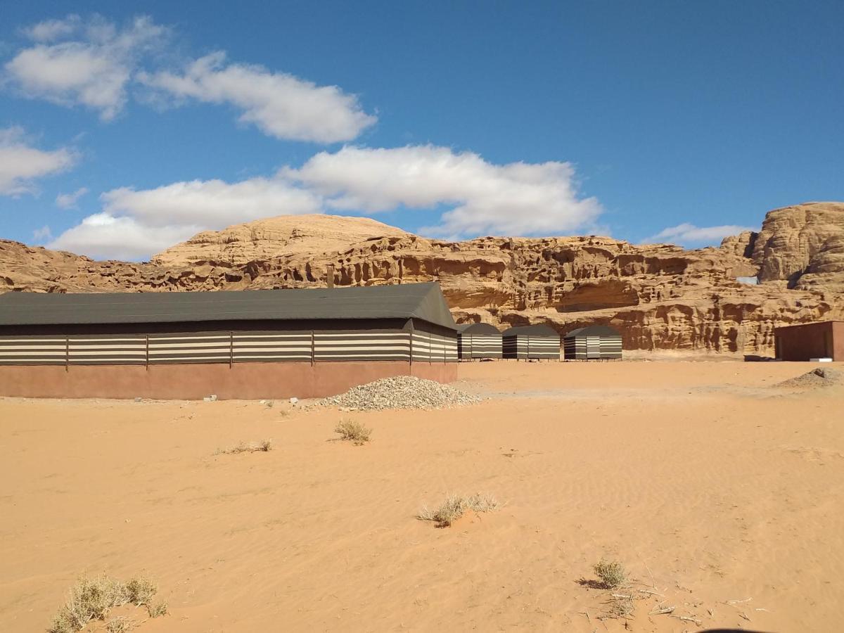 Bedouin Host Camp& With Tour Hotel Wadi Rum Exterior foto